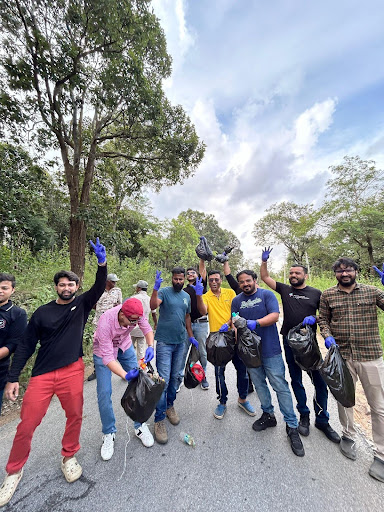 Egnyte volunteering with We Make Good 